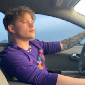 Meet your Posher, Alexander